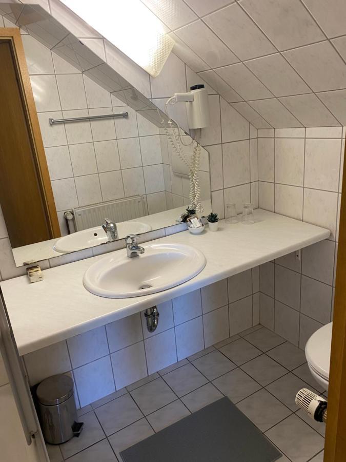 ホテル Bistro-Zur-Quelle ミンデン エクステリア 写真