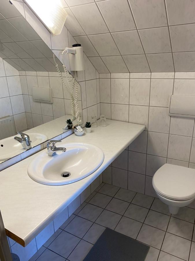 ホテル Bistro-Zur-Quelle ミンデン エクステリア 写真